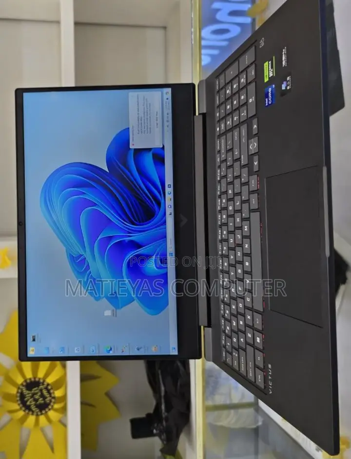 New Laptop HP Victus 15 16GB AMD Ryzen 7 SSD 1T