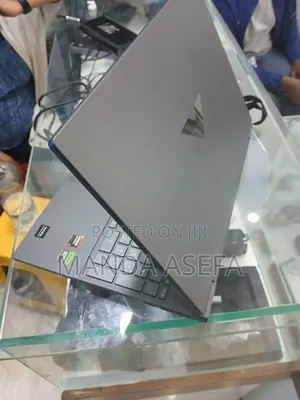 New Laptop HP Victus 15 16GB AMD Ryzen 7 SSD 1T