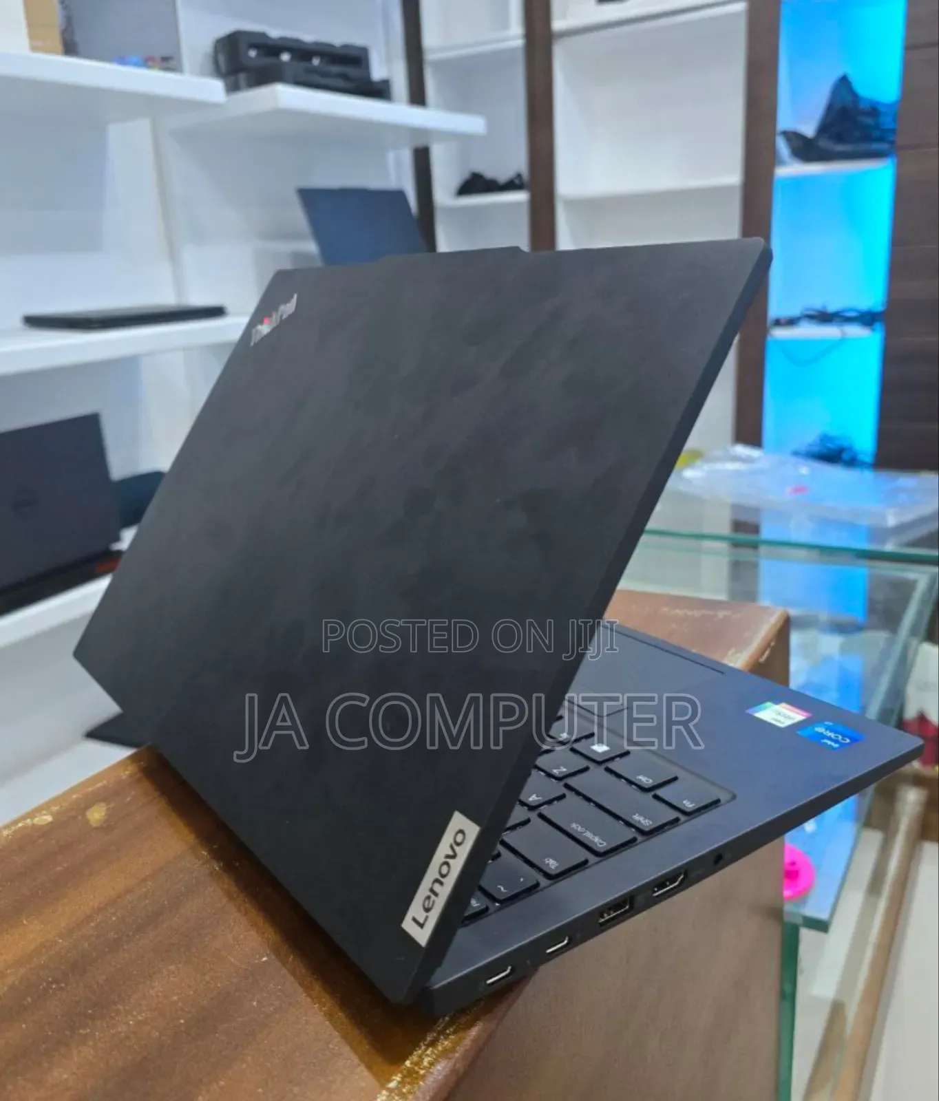 New Laptop Lenovo ThinkPad E14 G5 16GB Intel Core I5 SSD 512GB