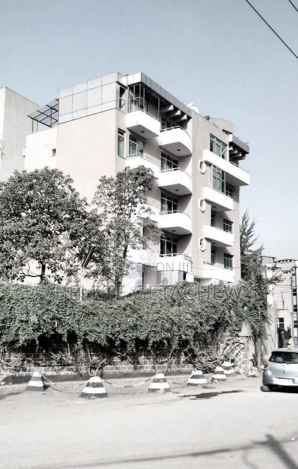 20bdrm Penthouse in Megenagna, G+5, Bole for sale