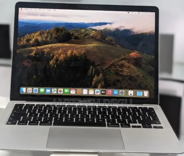 New Laptop Apple MacBook Air 2020 M1 16GB Apple M1 SSD 512GB