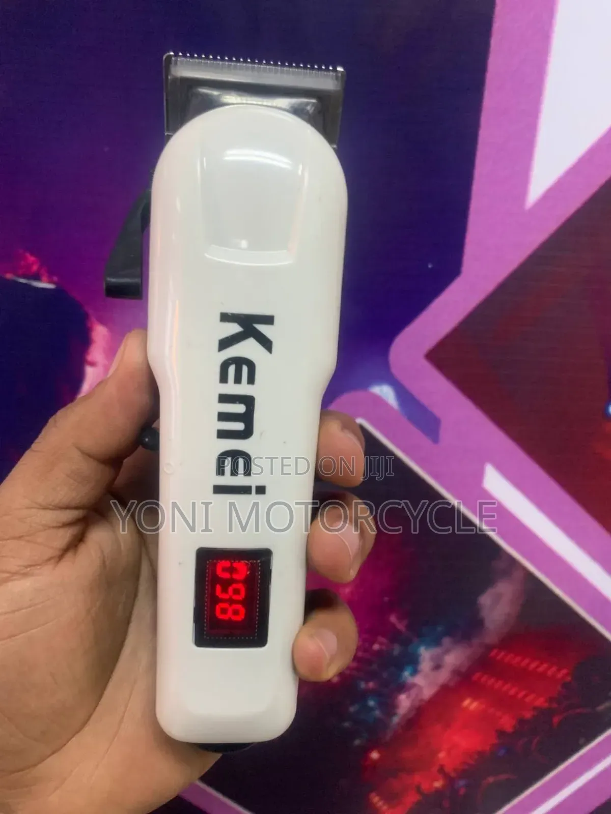 66kemei Rechargeable HAIR CLIPPER
(LCD Display) ያለው