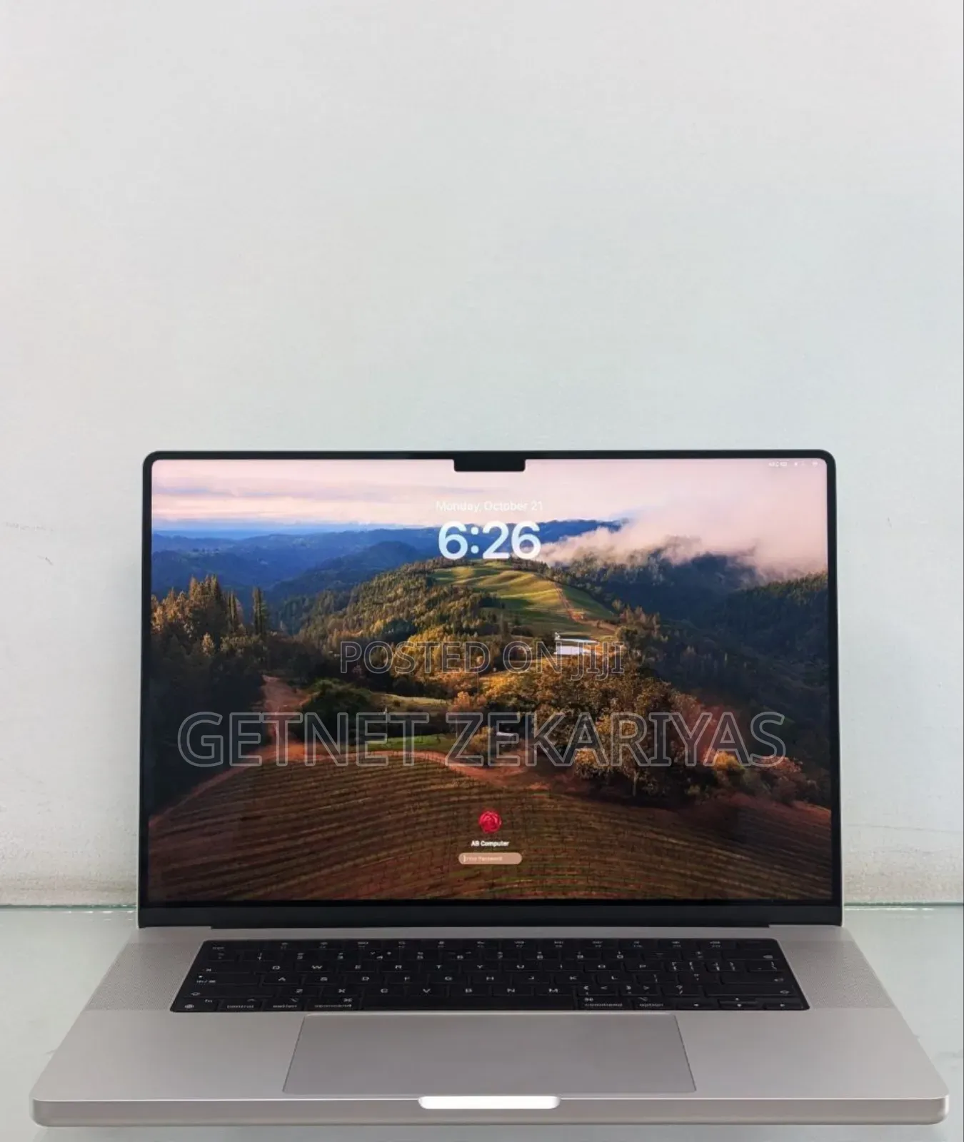 New Laptop Apple MacBook Pro 18GB Apple M3 Pro SSD 1T