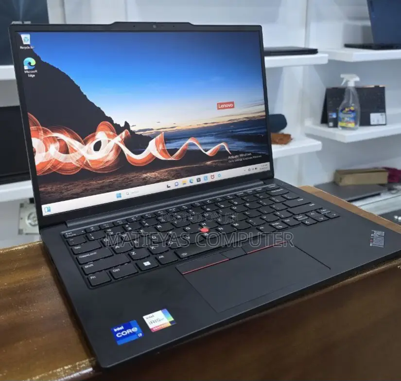 New Laptop Lenovo ThinkPad E14 G5 16GB Intel Core I7 SSD 512GB