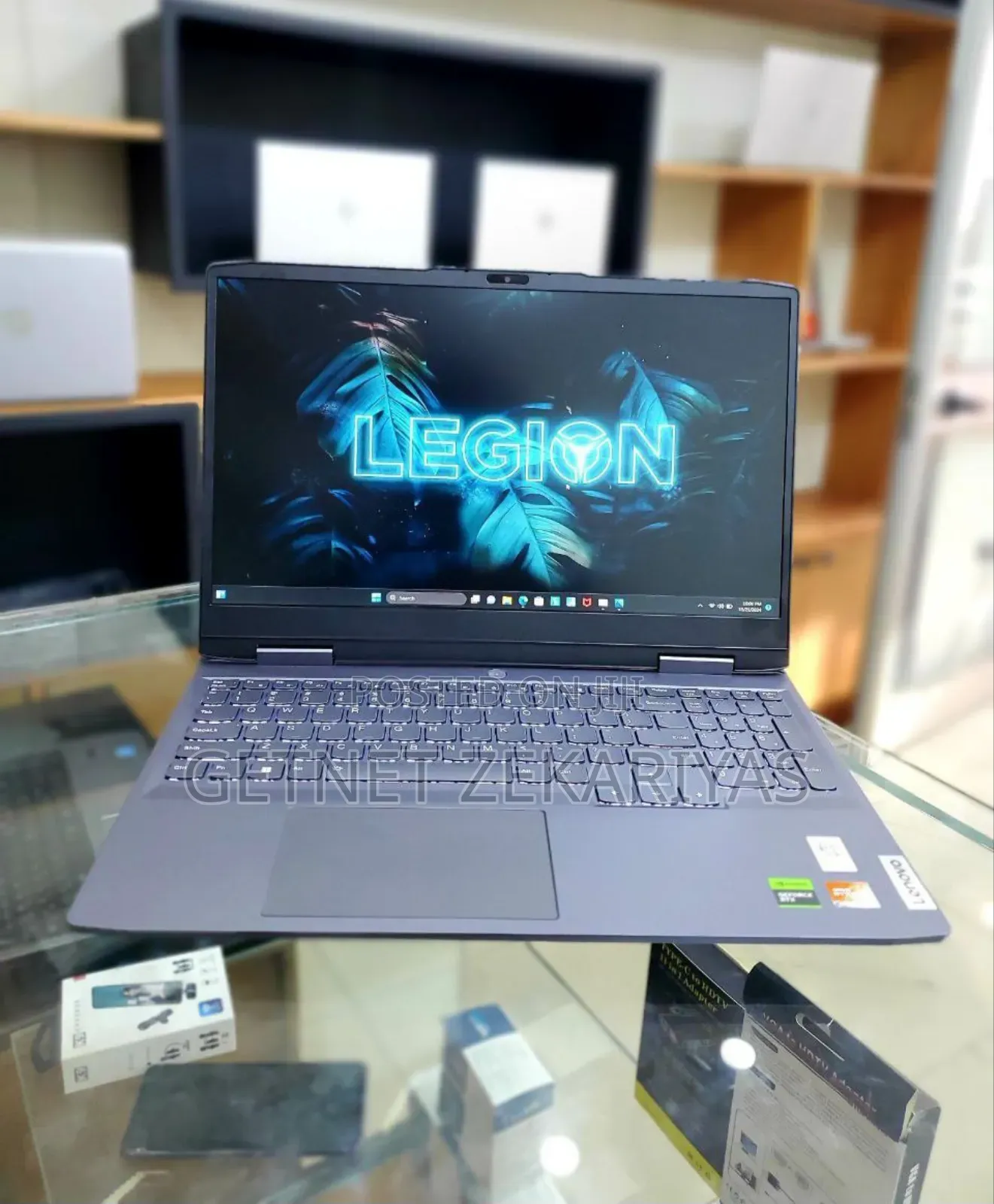 New Laptop Lenovo LOQ 15IRH8 16GB AMD Ryzen 7 SSD 512GB