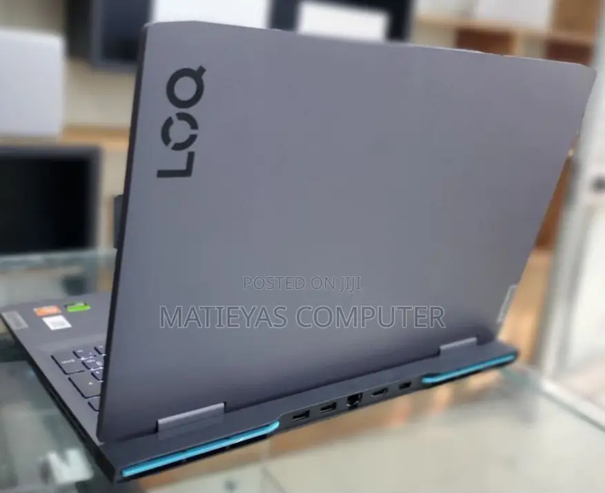 New Laptop Lenovo LOQ 15IRH8 16GB AMD Ryzen 7 SSD 16 GB