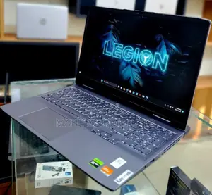 New Laptop Lenovo LOQ 15IRH8 16GB AMD Ryzen 7 SSD 16 GB