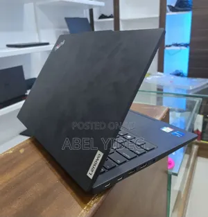 New Laptop Lenovo ThinkPad E14 G5 16GB Intel Core I7 SSD 512GB