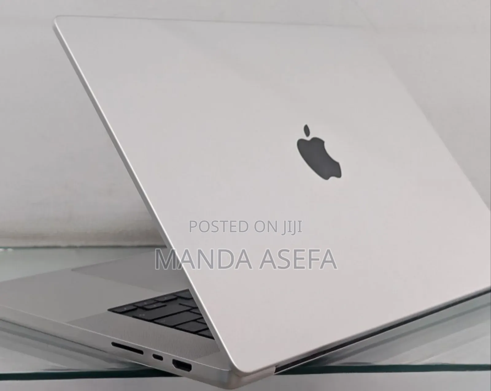 New Laptop Apple MacBook Pro 16GB Apple M3 SSD 1T