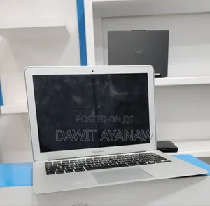 Photo - New Laptop Apple MacBook Air 2015 8GB Intel Core I5 SSD 128GB