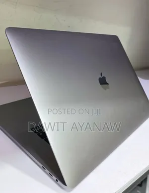 New Laptop Apple MacBook Pro 2017 32GB Intel Core I9 SSD 512GB