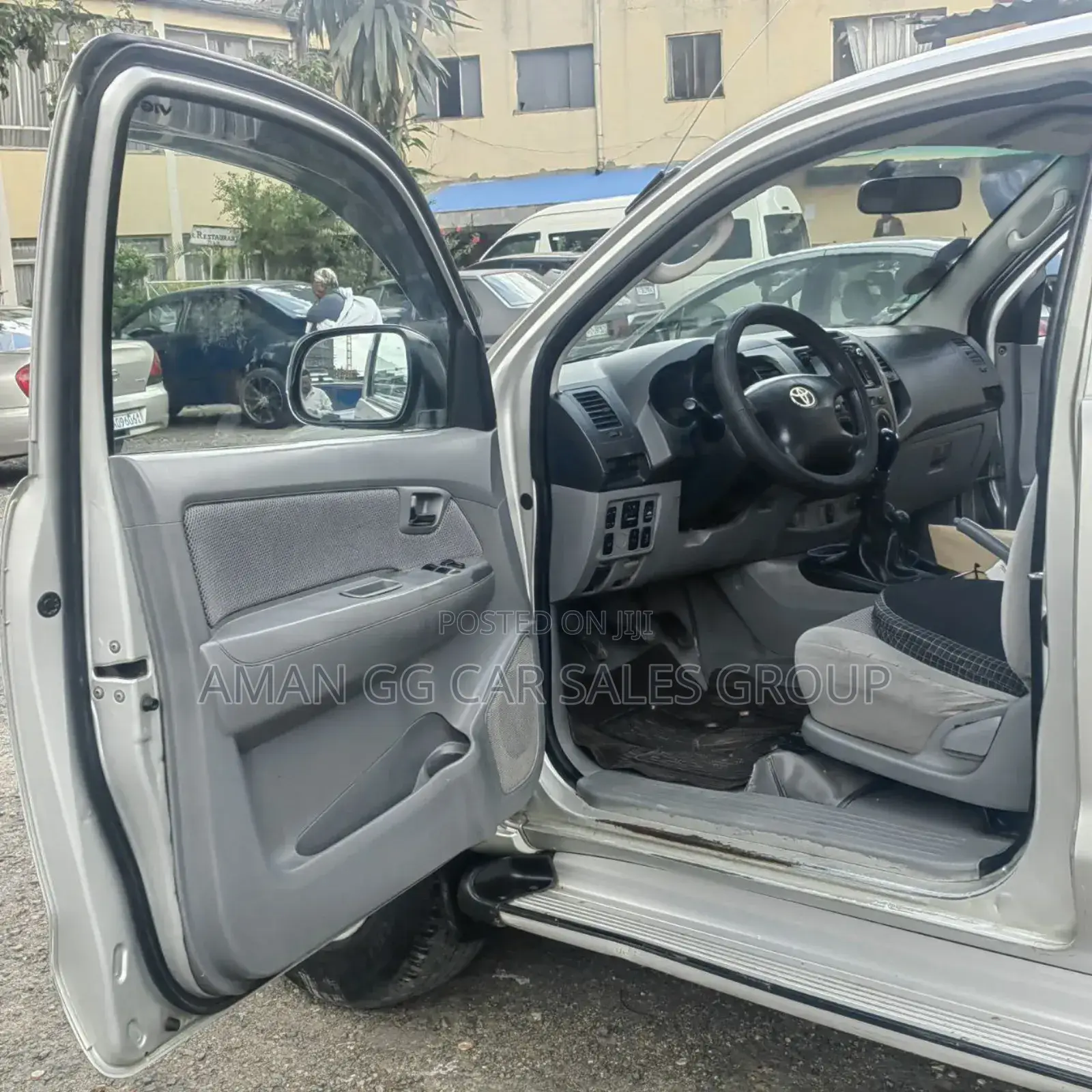Toyota Hilux 2010 Silver