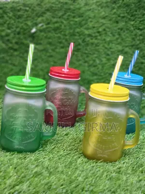 Photo - Fashionable Vintage Mason Glass Drinking Jar With Straw