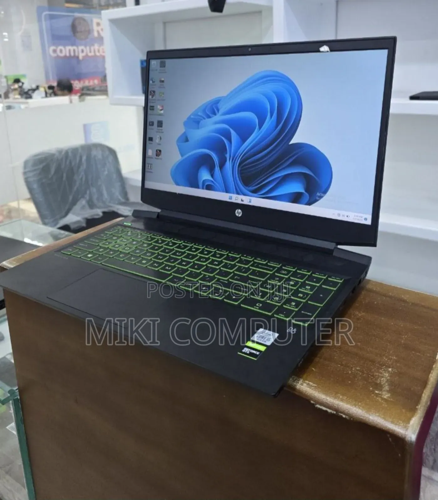 New Laptop Asus ROG Zephyrus G15 32GB AMD Ryzen 9 SSD 2T