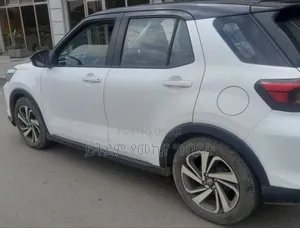 Toyota Raize 2021 White