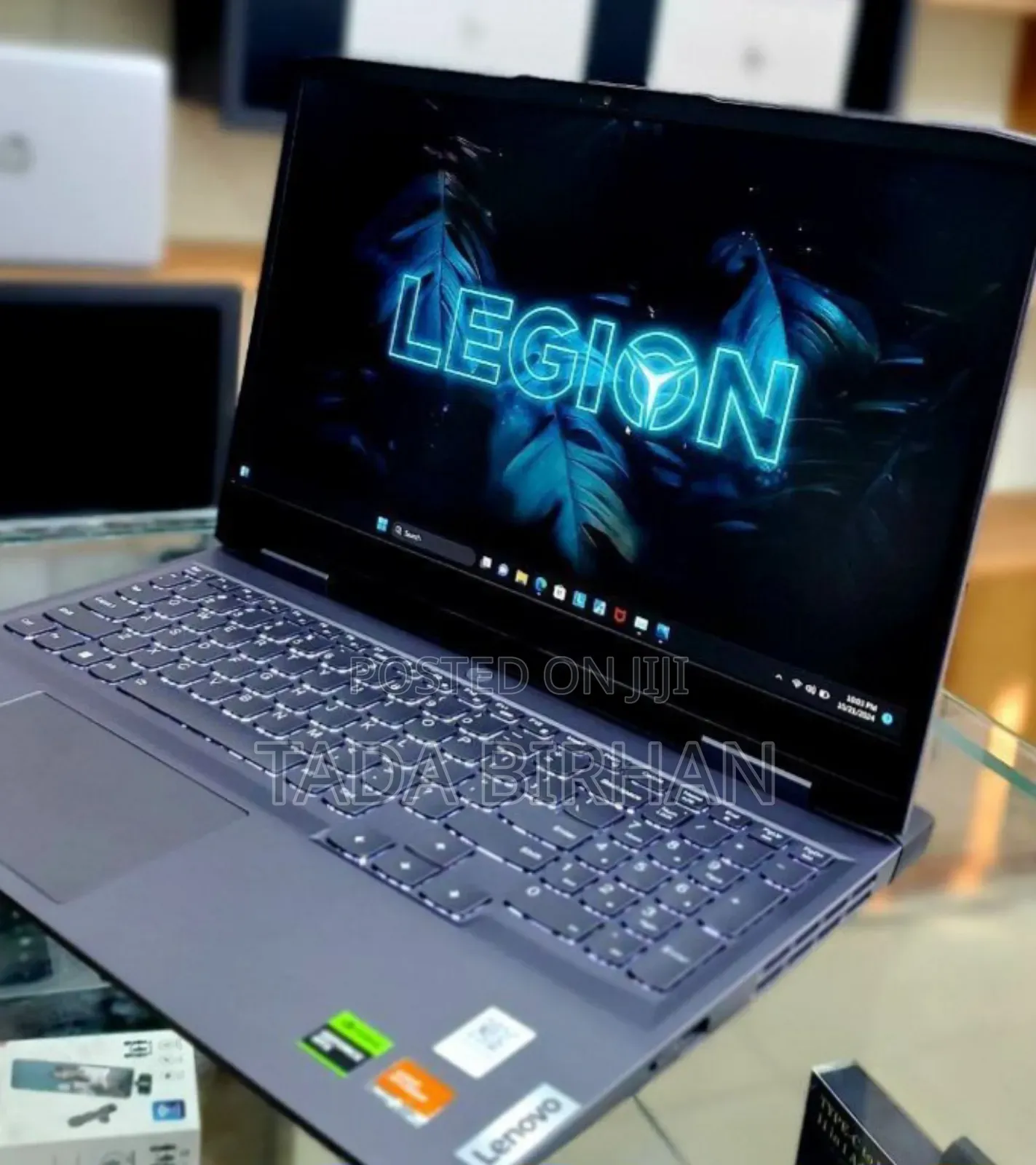 New Laptop Lenovo LOQ 15IRH8 16GB AMD Ryzen 7 SSD 512GB