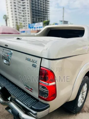 Toyota Hilux 2015 Silver