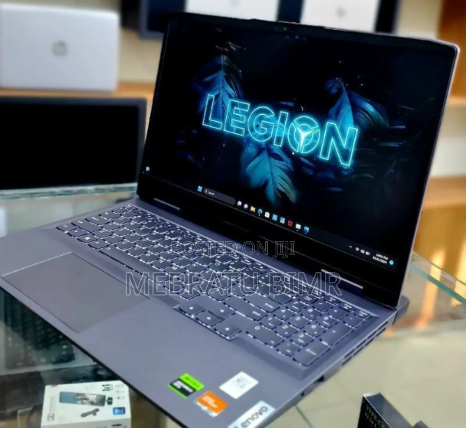 New Laptop Lenovo LOQ 15IRH8 16GB AMD Ryzen 7 SSD 512GB