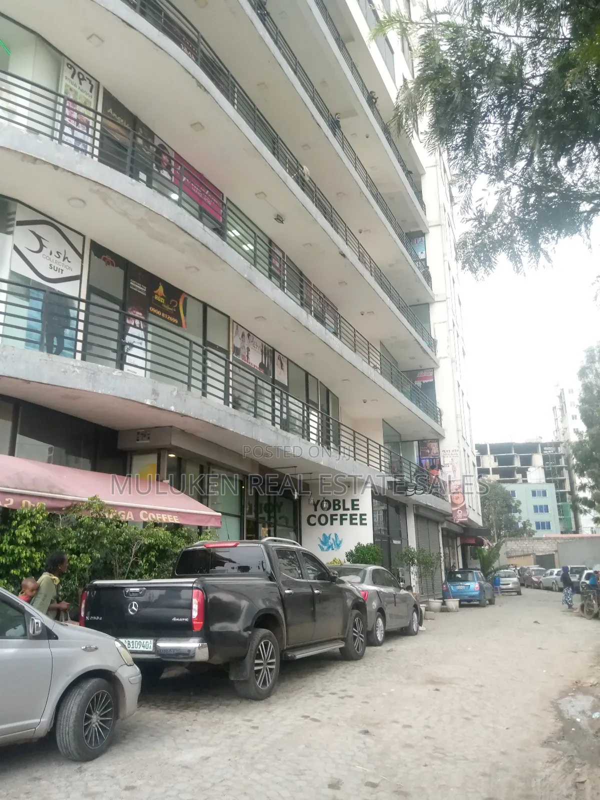 የሚሸጥ ሱቅ በ22