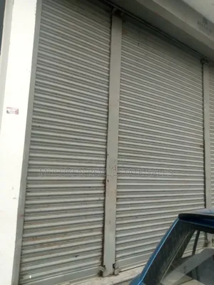 የሚሸጥ ሱቅ በ22