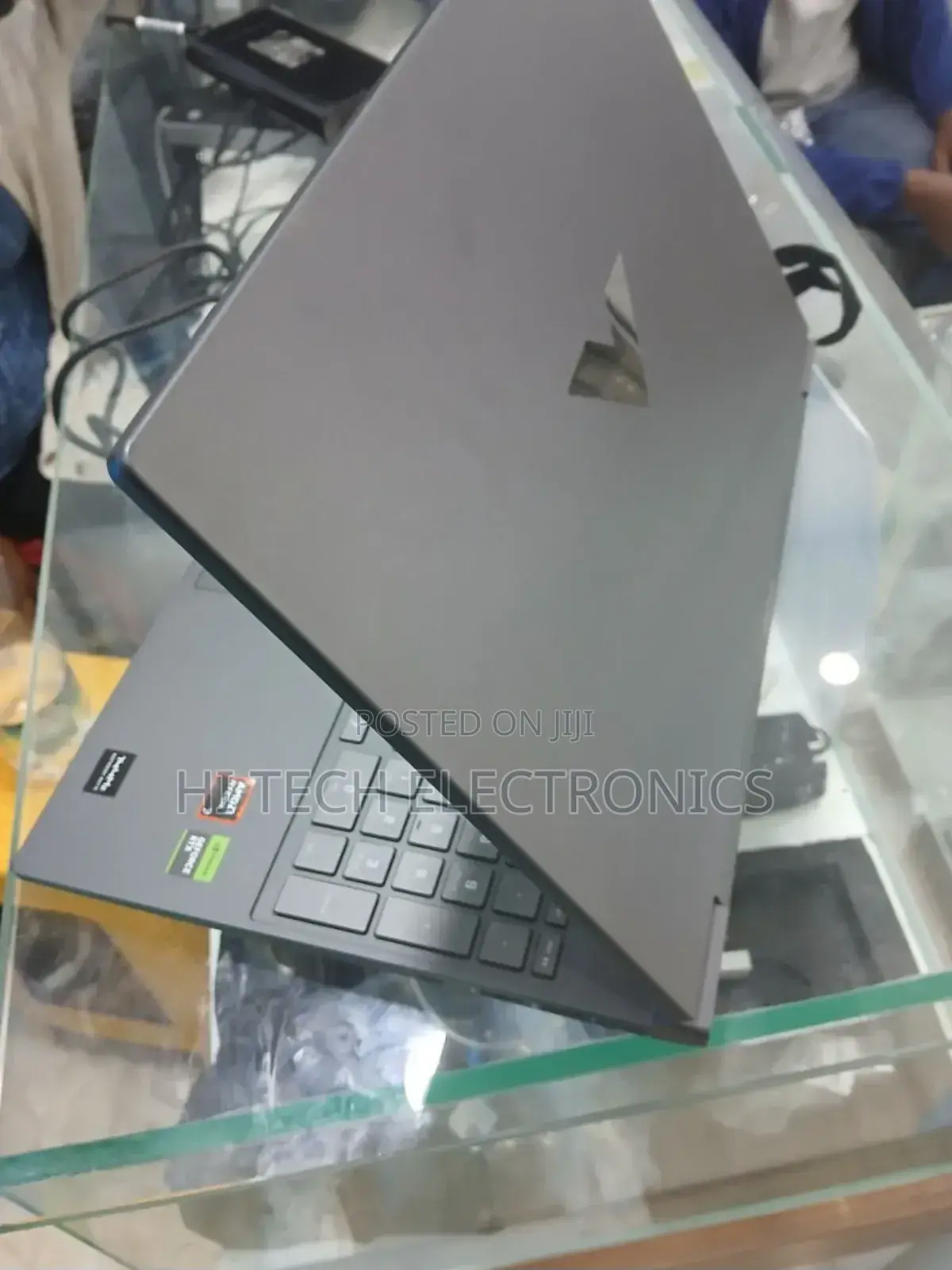 New Laptop HP Victus 15 16GB AMD Ryzen 7 SSD 1T