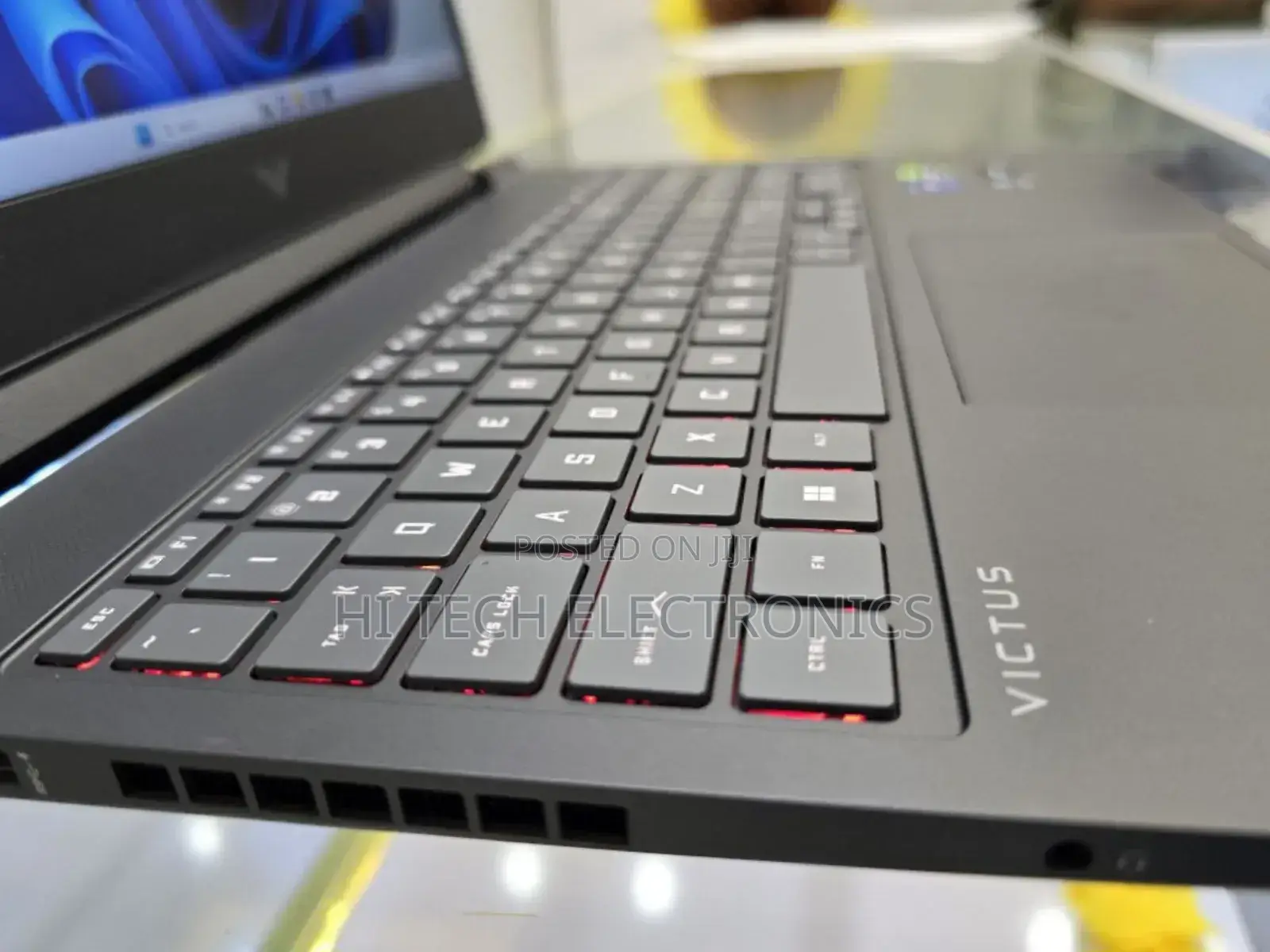 New Laptop HP Victus 15 16GB AMD Ryzen 7 SSD 1T