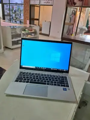 New Laptop HP EliteBook 840 8GB Intel Core I7 SSD 256GB