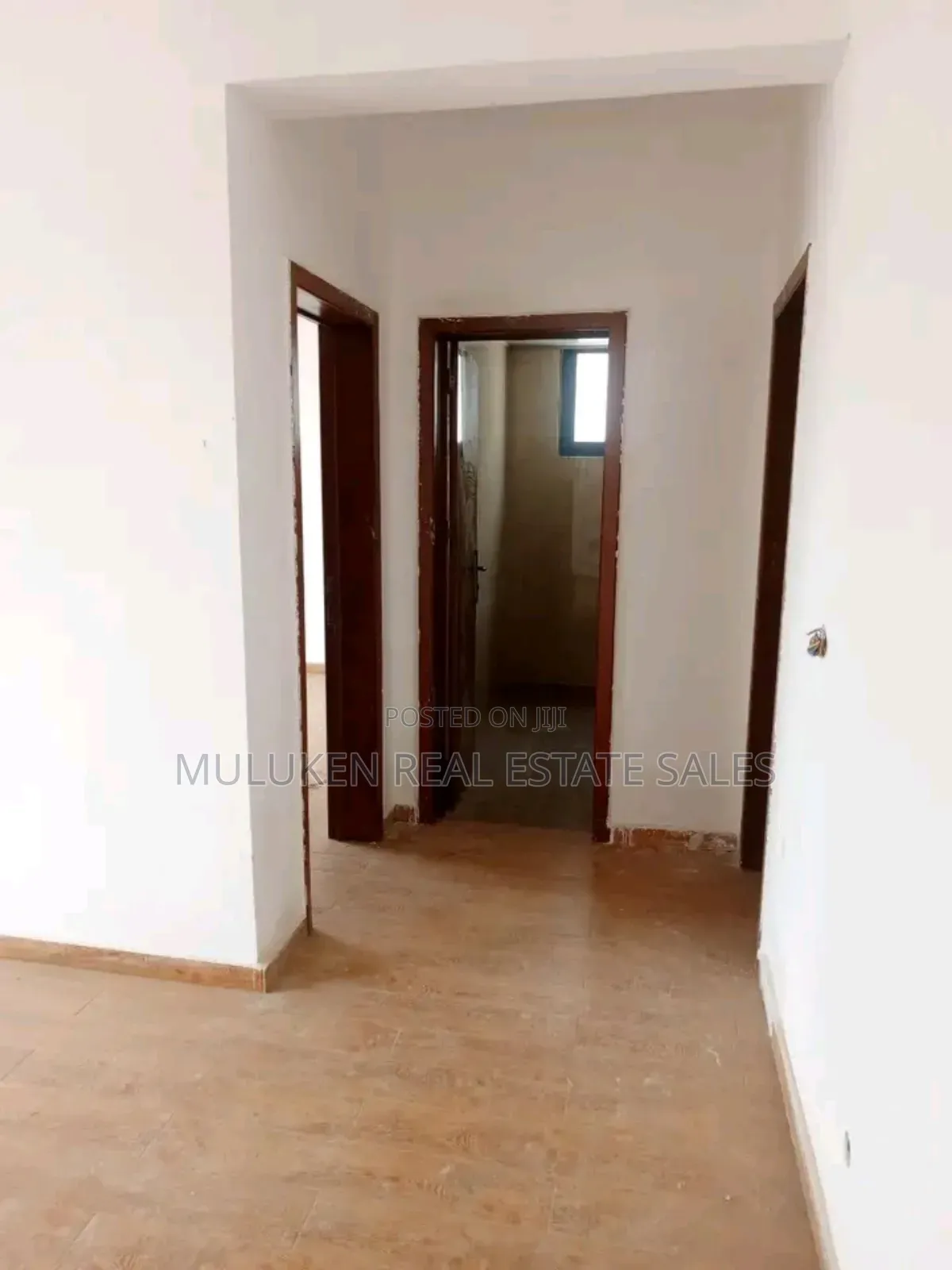 የሚሸጥ ሱቅ በ22