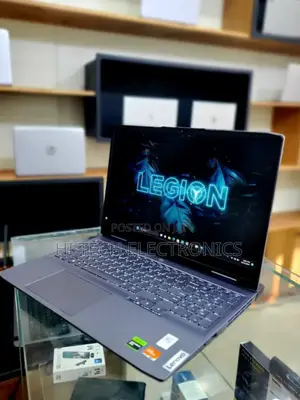 New Laptop Lenovo LOQ 15IRH8 16GB AMD Ryzen 7 SSD 512GB