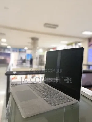 New Laptop Microsoft Surface Pro 16GB Intel Core I7 SSD 512GB