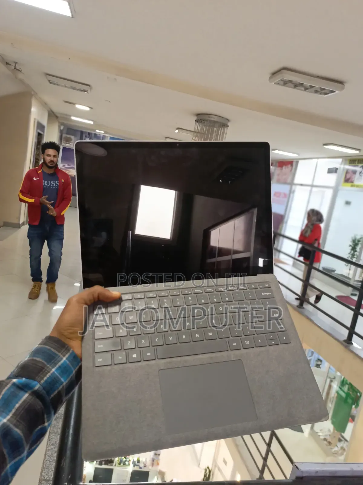 New Laptop Microsoft Surface Pro 16GB Intel Core I7 SSD 512GB