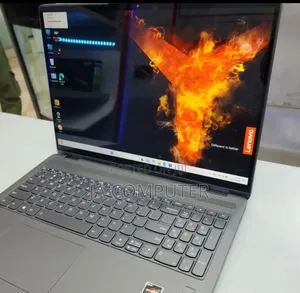 Photo - New Laptop Lenovo Flex 5 16GB AMD Ryzen 7 SSD 1T