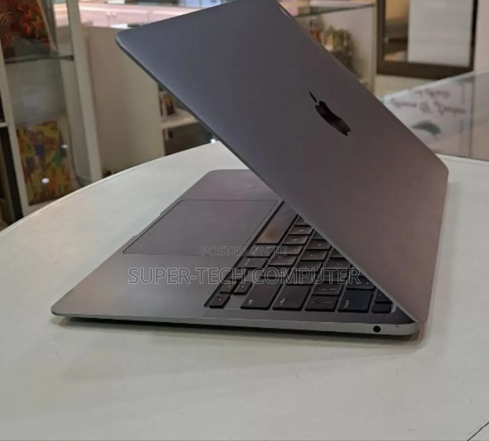 New Laptop Apple MacBook Air 2020 M1 8GB Apple M1 SSD 256GB