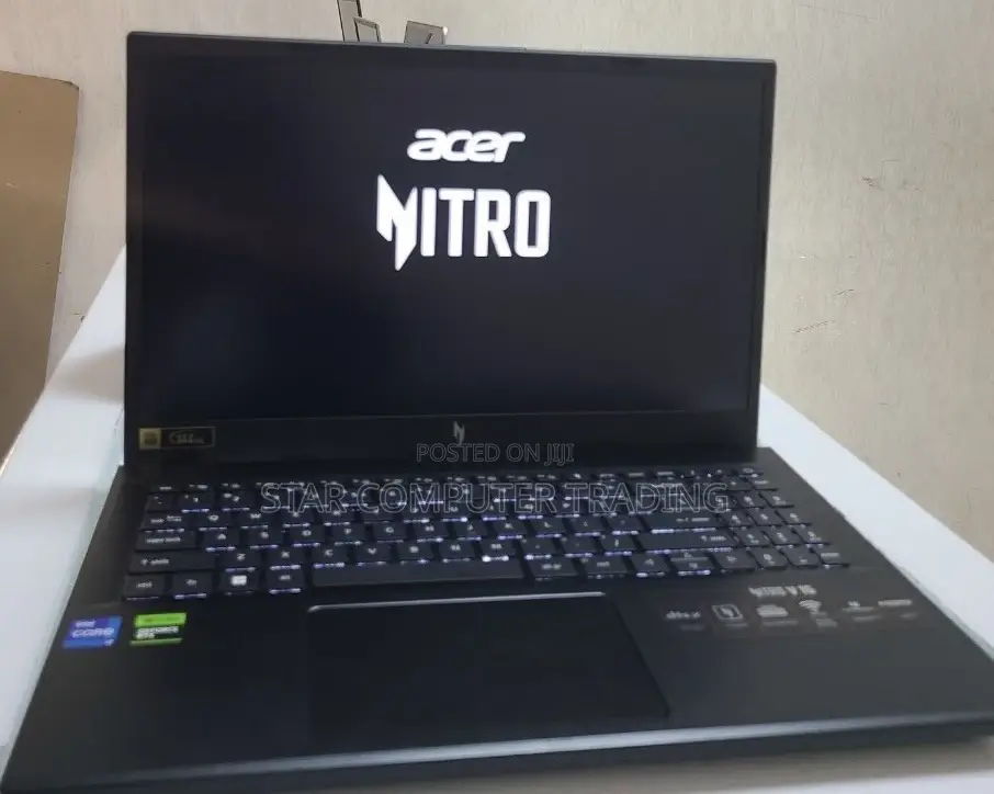 New Laptop Acer Nitro 17 16GB Intel Core I7 SSD 512GB