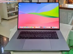 New Laptop Apple MacBook Pro 2023 M2 32GB Apple M2 SSD 512GB