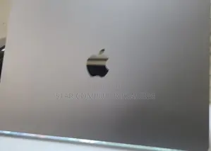 Photo - New Laptop Apple MacBook Air 2022 M2 8GB Apple M2 SSD 256GB