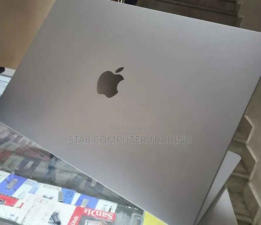 New Laptop Apple MacBook Air 2022 M2 8GB Apple M2 SSD 256GB
