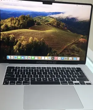 New Laptop Apple MacBook Air 2022 M2 8GB Apple M2 SSD 256GB