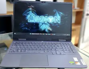 New Laptop Lenovo LOQ 15IRH8 16GB AMD Ryzen 7 SSD 512GB