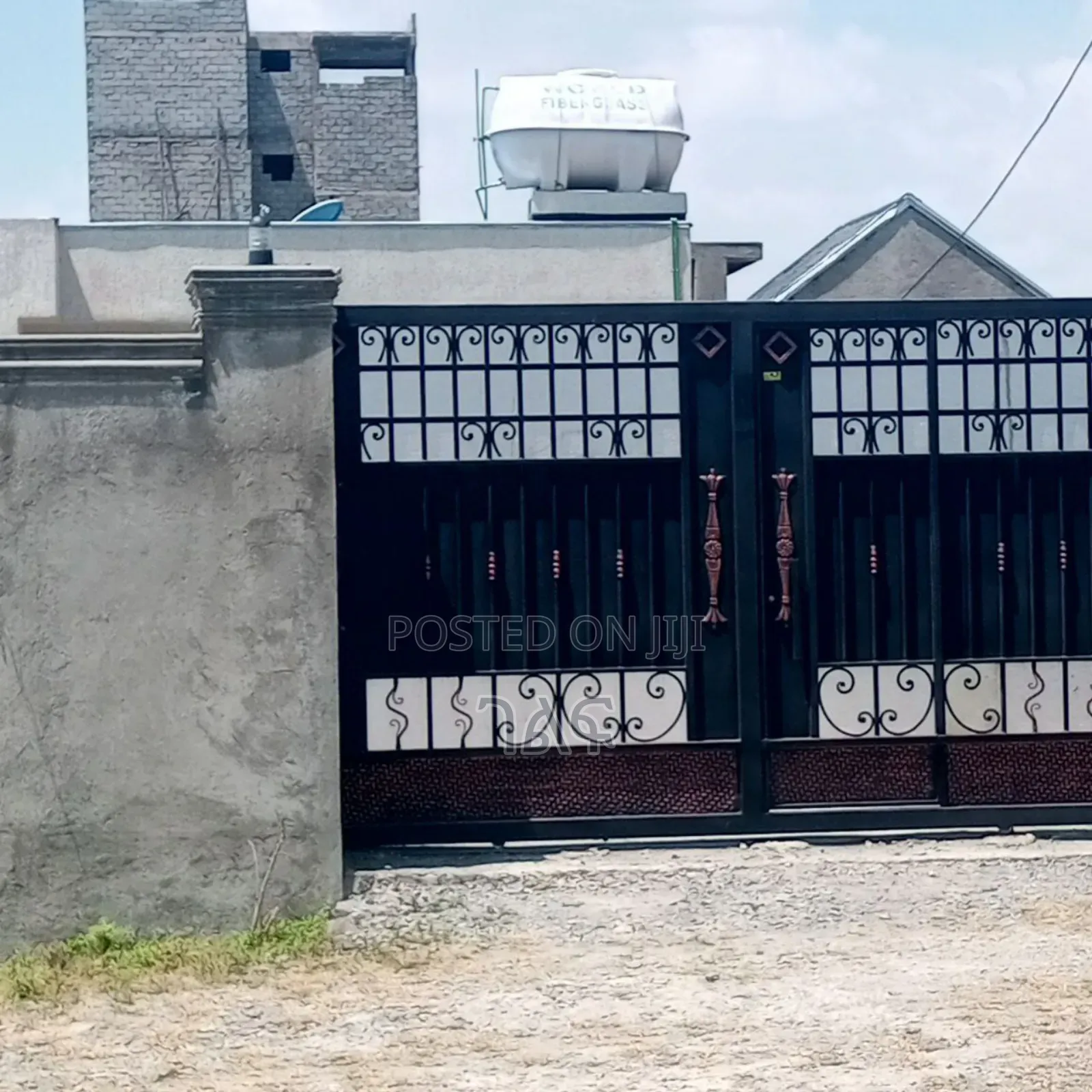3bdrm House in የግል, Bole for sale