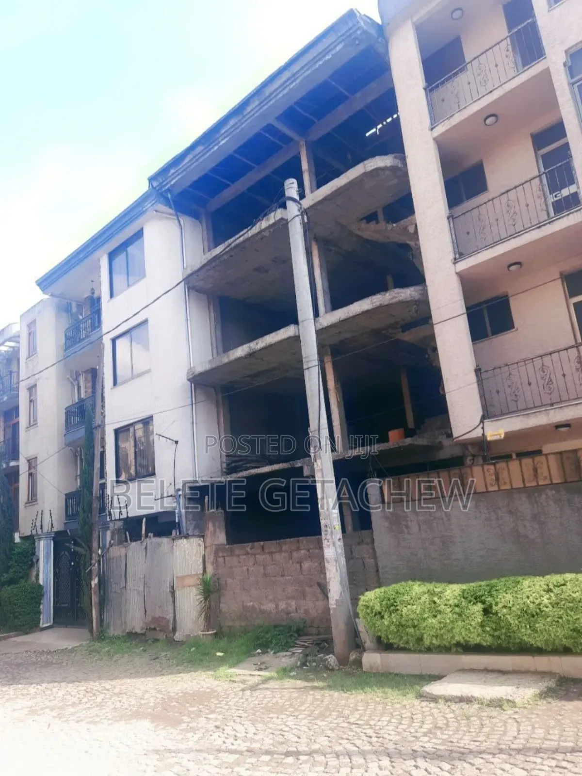 Semit Fyelbet, G+3 Under Construction House for Sale 94sqm