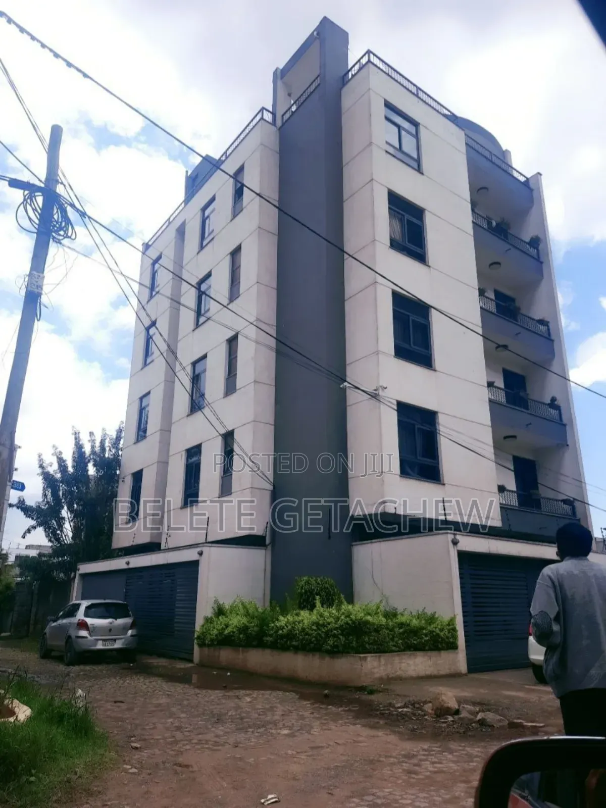 Megenagna, G+5 Apartment Building for Sale 250sqm