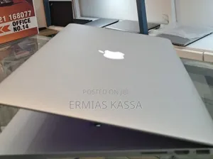 New Laptop Apple MacBook Pro 2015 16GB Intel Core I7 SSD 256GB