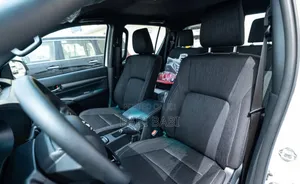 New Toyota Hilux 2024 White