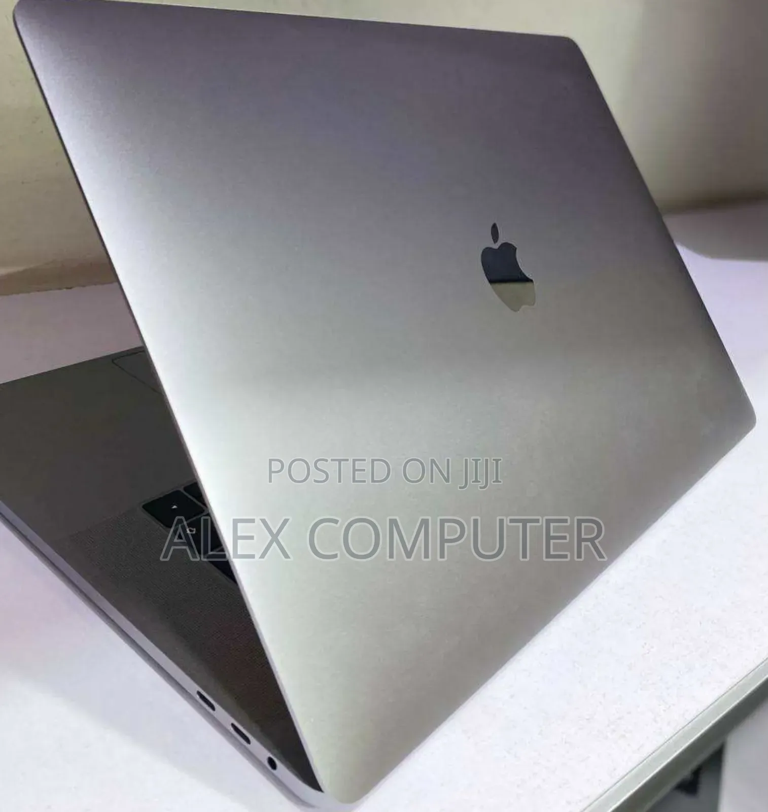 New Laptop Apple MacBook Pro 2019 32GB Intel Core I7 SSD 512GB