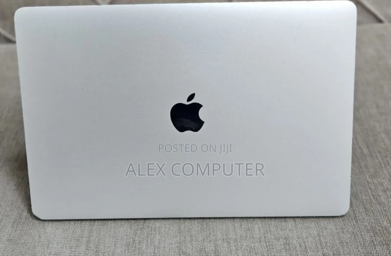 New Laptop Apple MacBook Pro 2017 8GB Intel Core I5 SSD 128GB