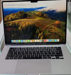 New Laptop Apple MacBook Pro 2022 M2 8GB Apple M2 SSD 256GB
