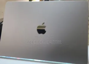 New Laptop Apple MacBook Pro 2022 M2 8GB Apple M2 SSD 256GB