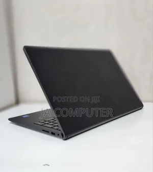 New Laptop Dell Inspiron 15 8GB Intel Core I5 SSD 512GB