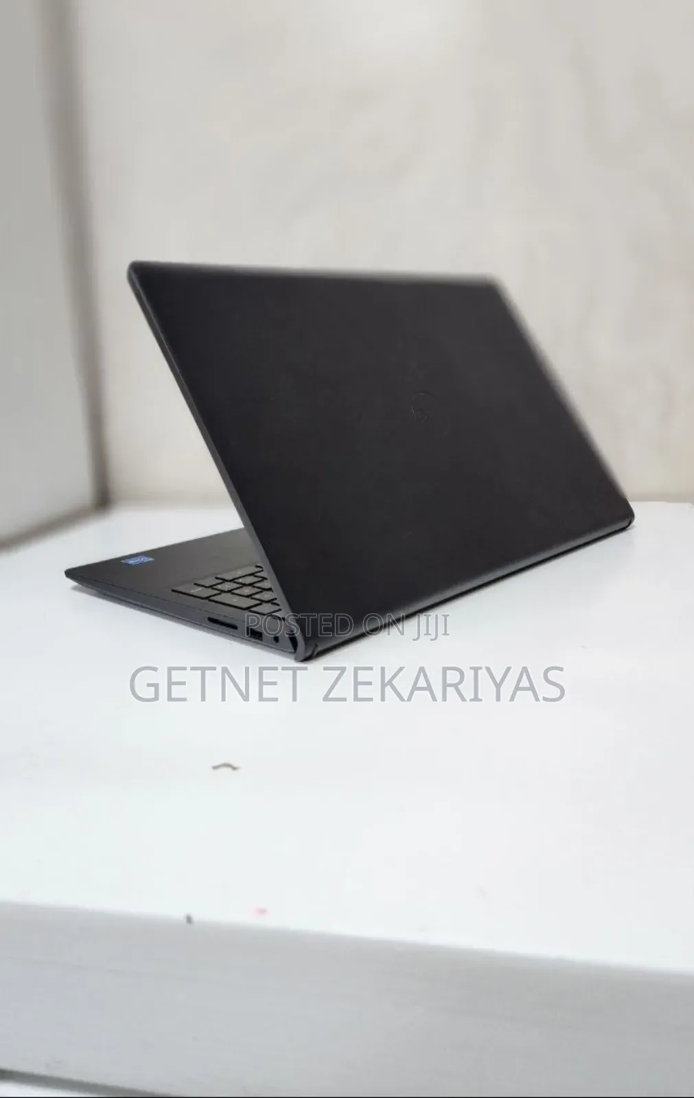 New Laptop Dell Inspiron 15 8GB Intel Core I5 SSD 512GB